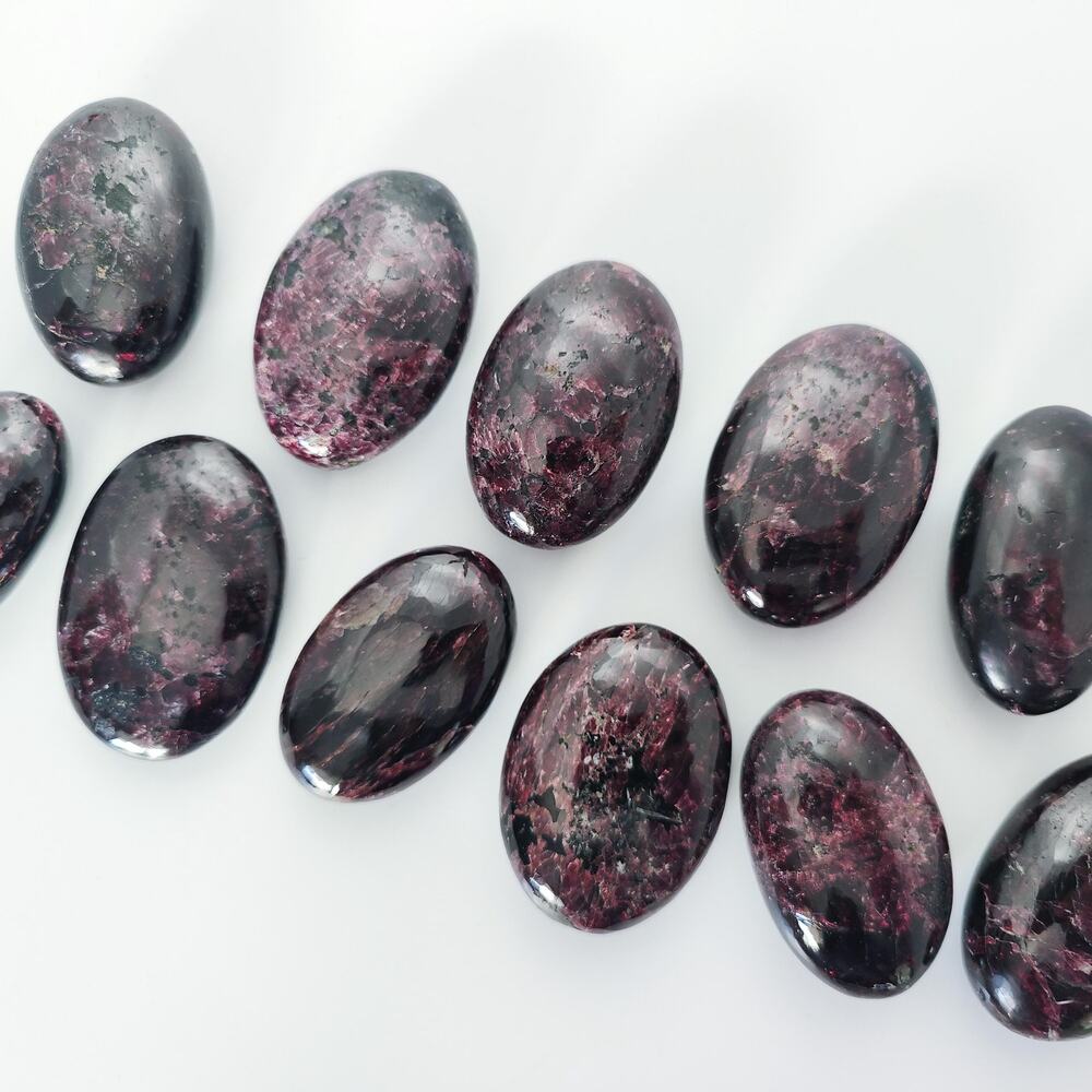 YOU PICK Premium Garnet Palm Stone Healing Crystals